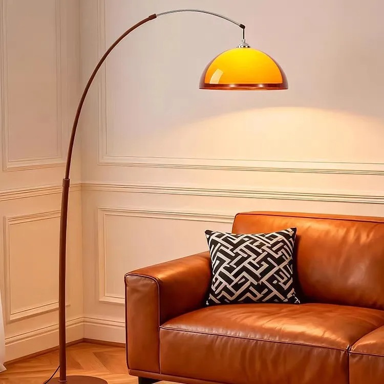 Floor Lamp Arched - Lampa podłogowa z akrylowym kloszem w