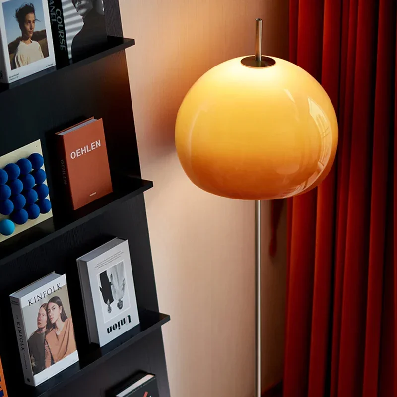 Lampa podłogowa w stylu Bauhau – Floor Lamp Arched recenzja i cena