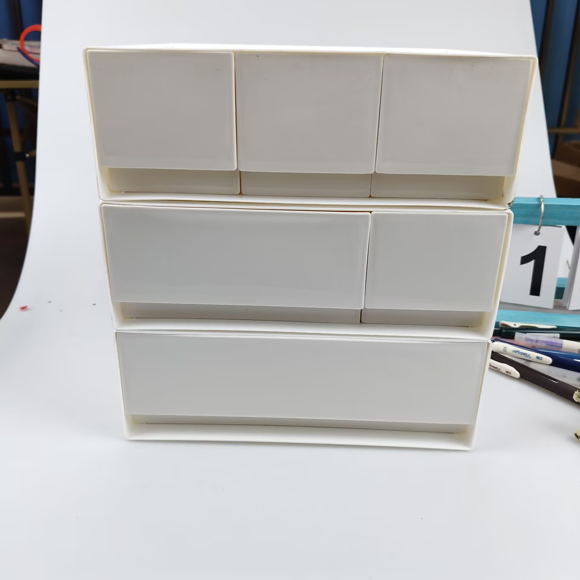 Pudełko do przechowywania na b – Cubicle Shelf Organizer recenzja i cena